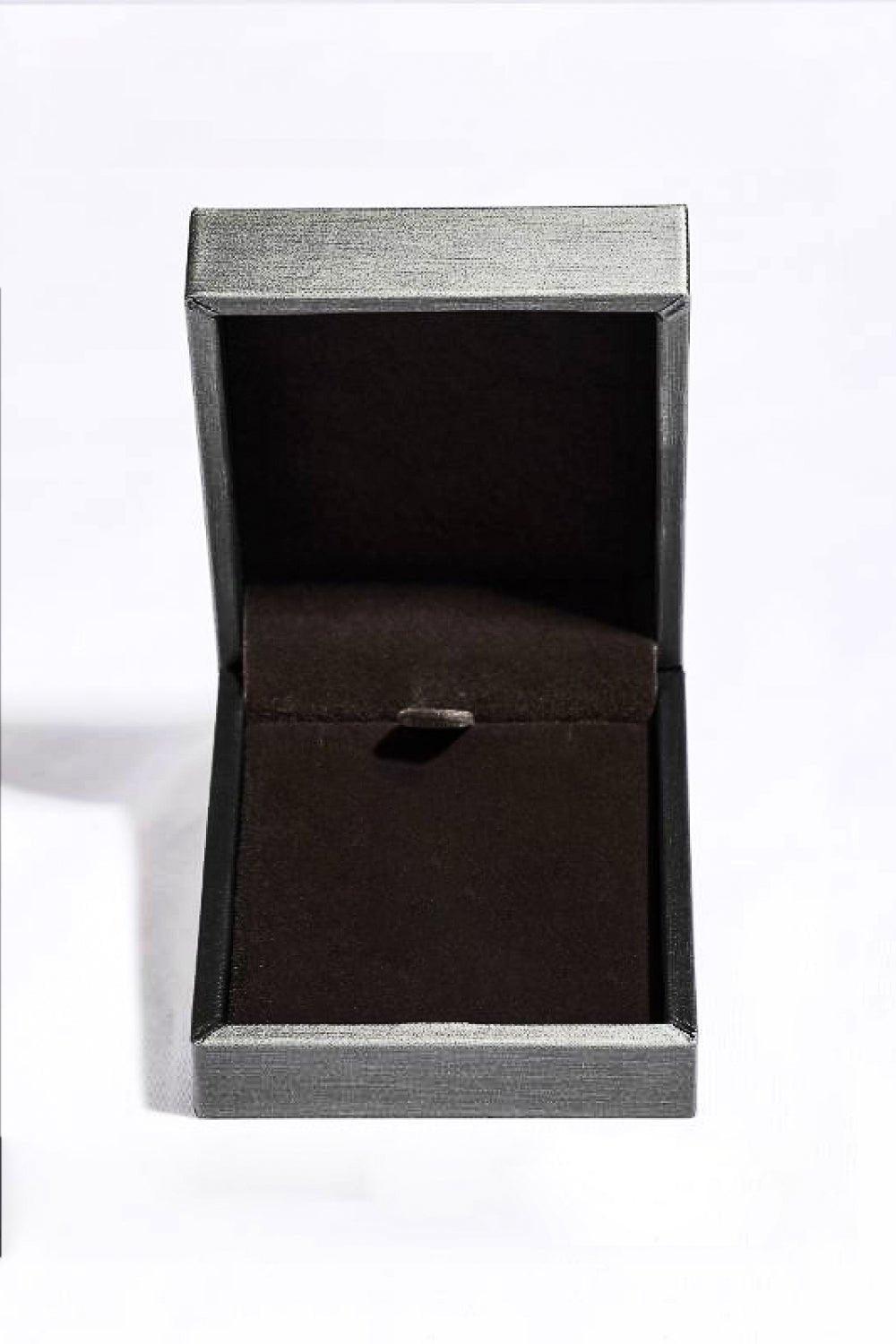 1 Carat Moissanite Floral Pendant Necklace - Admiresty