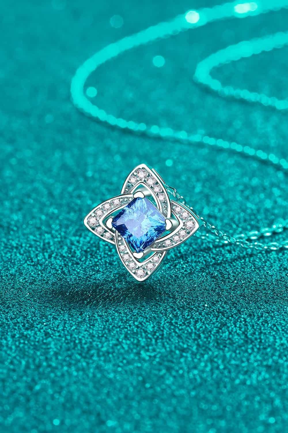 1 Carat Moissanite Floral Pendant Necklace - Admiresty